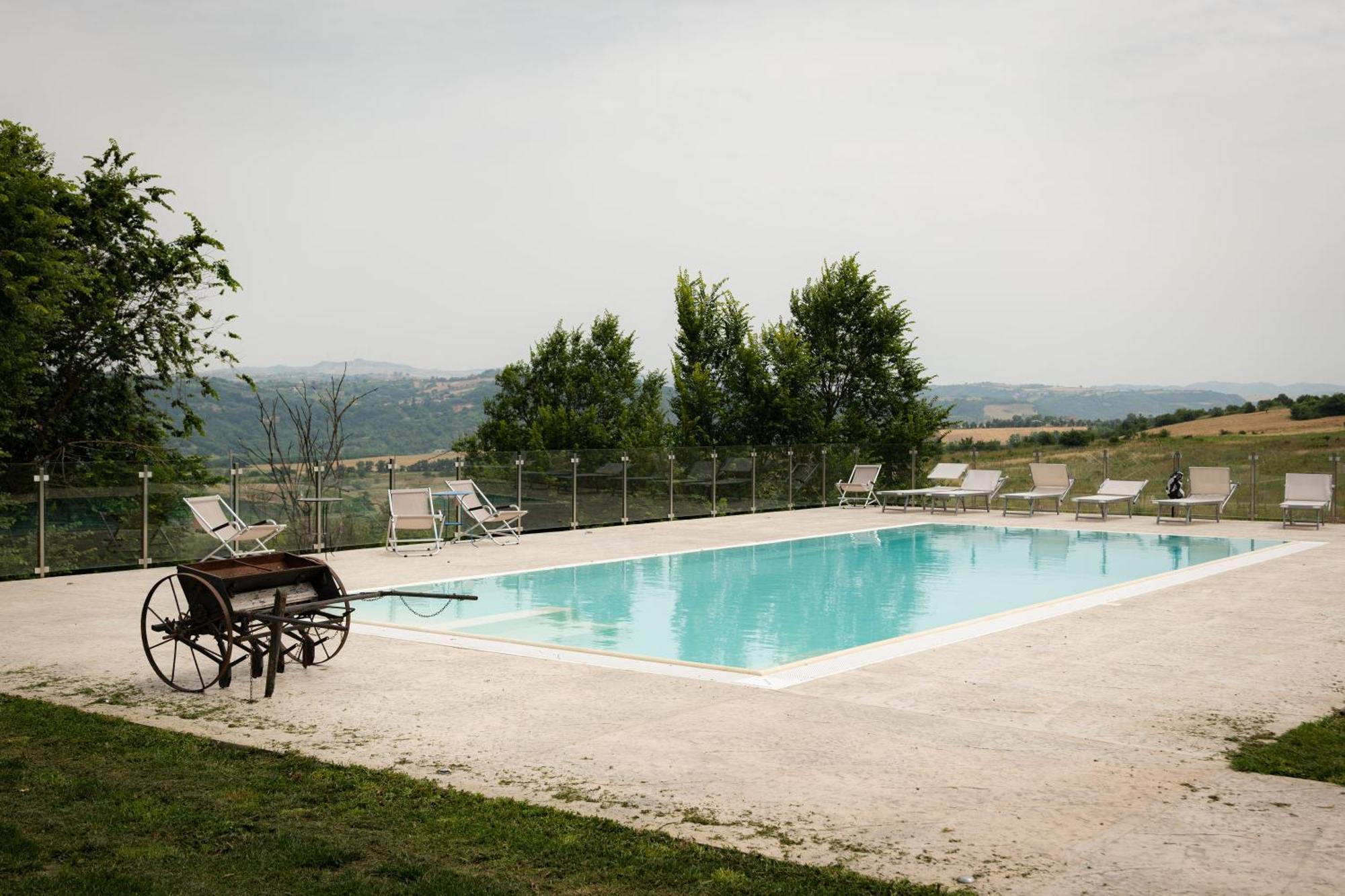 Gasthaus Country Relais La Torretta Baronale San Giorgio del Sannio Exterior foto