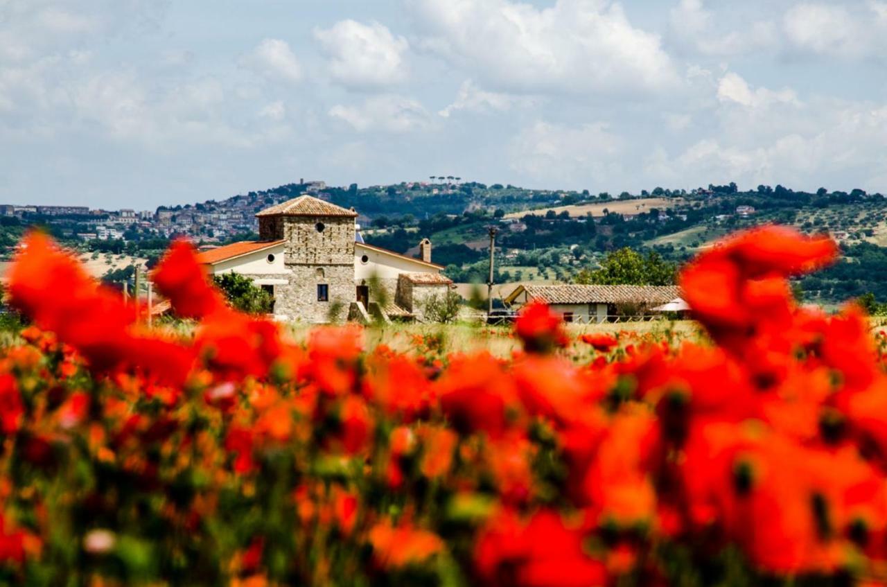 Gasthaus Country Relais La Torretta Baronale San Giorgio del Sannio Exterior foto